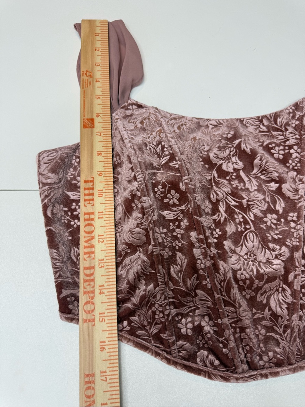 Altar'd State Dusty Rose Floral Satin Crop Top size L - Picture 6 of 12